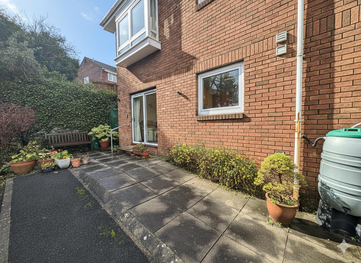 Pine Tree Court, Sketty, Swansea, SA2 9AF